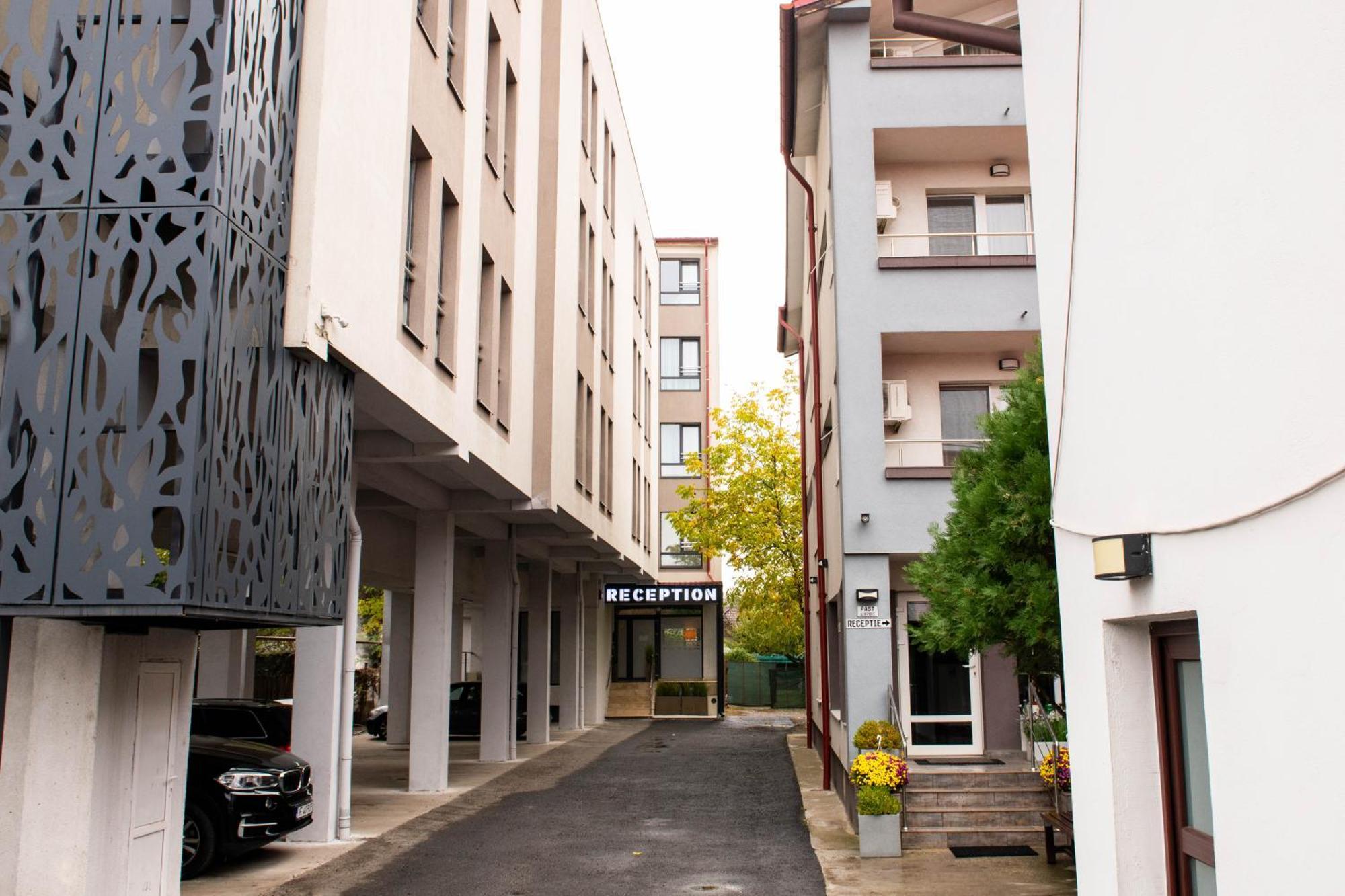 Bucharest Airport Accomodation Aparthotel Otopeni Kültér fotó