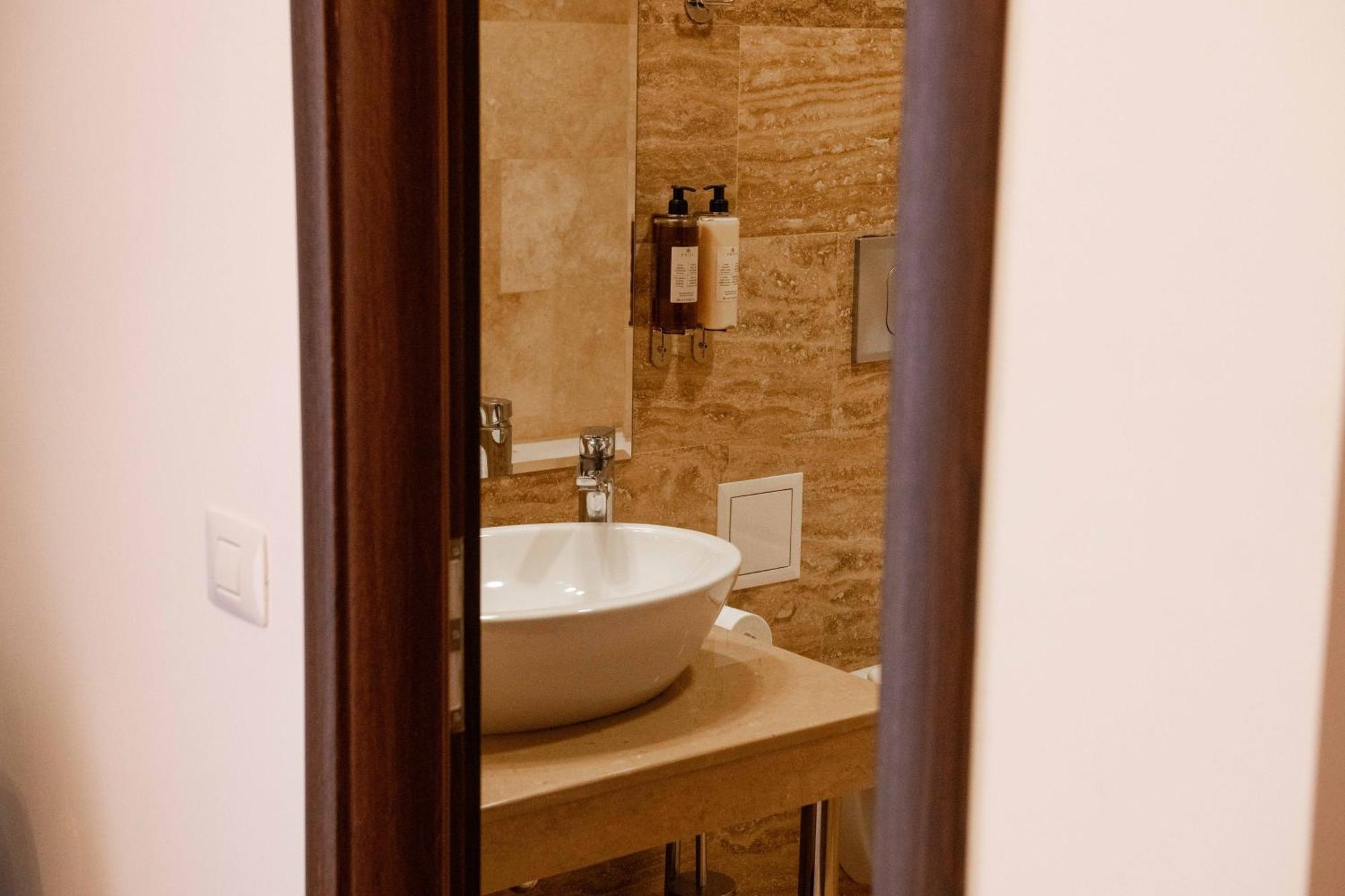 Bucharest Airport Accomodation Aparthotel Otopeni Kültér fotó