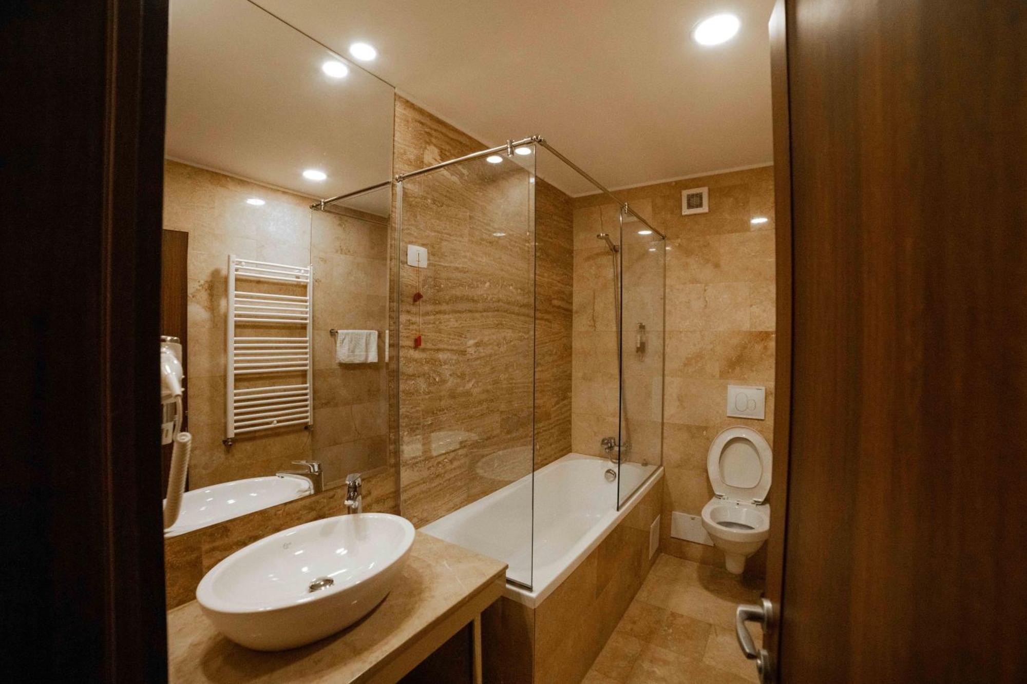 Bucharest Airport Accomodation Aparthotel Otopeni Kültér fotó