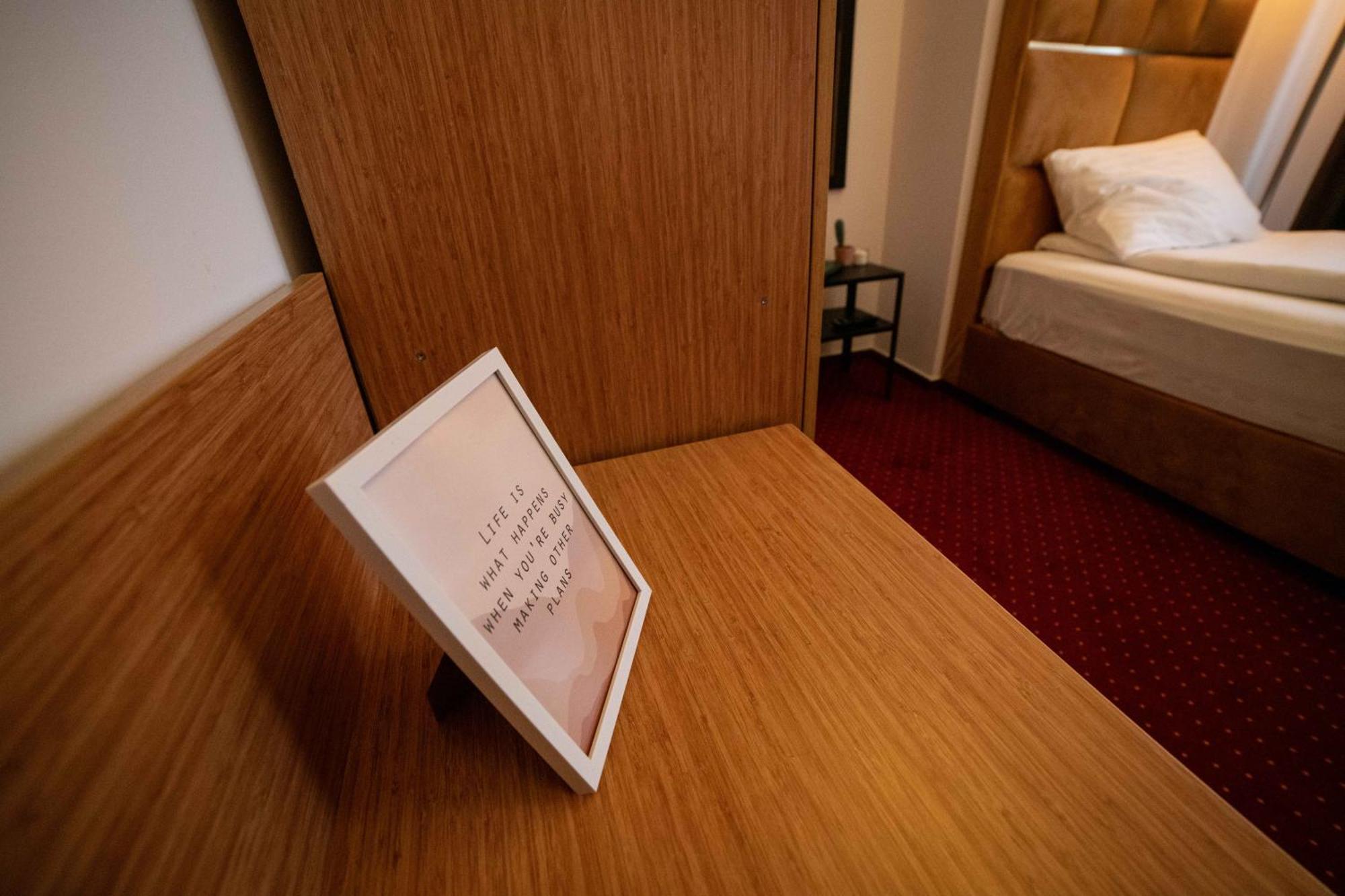 Bucharest Airport Accomodation Aparthotel Otopeni Kültér fotó