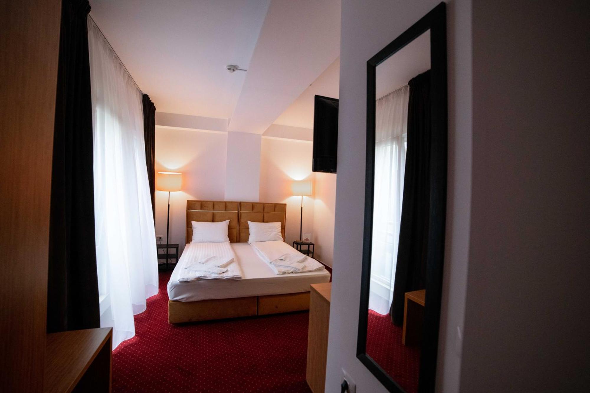 Bucharest Airport Accomodation Aparthotel Otopeni Kültér fotó