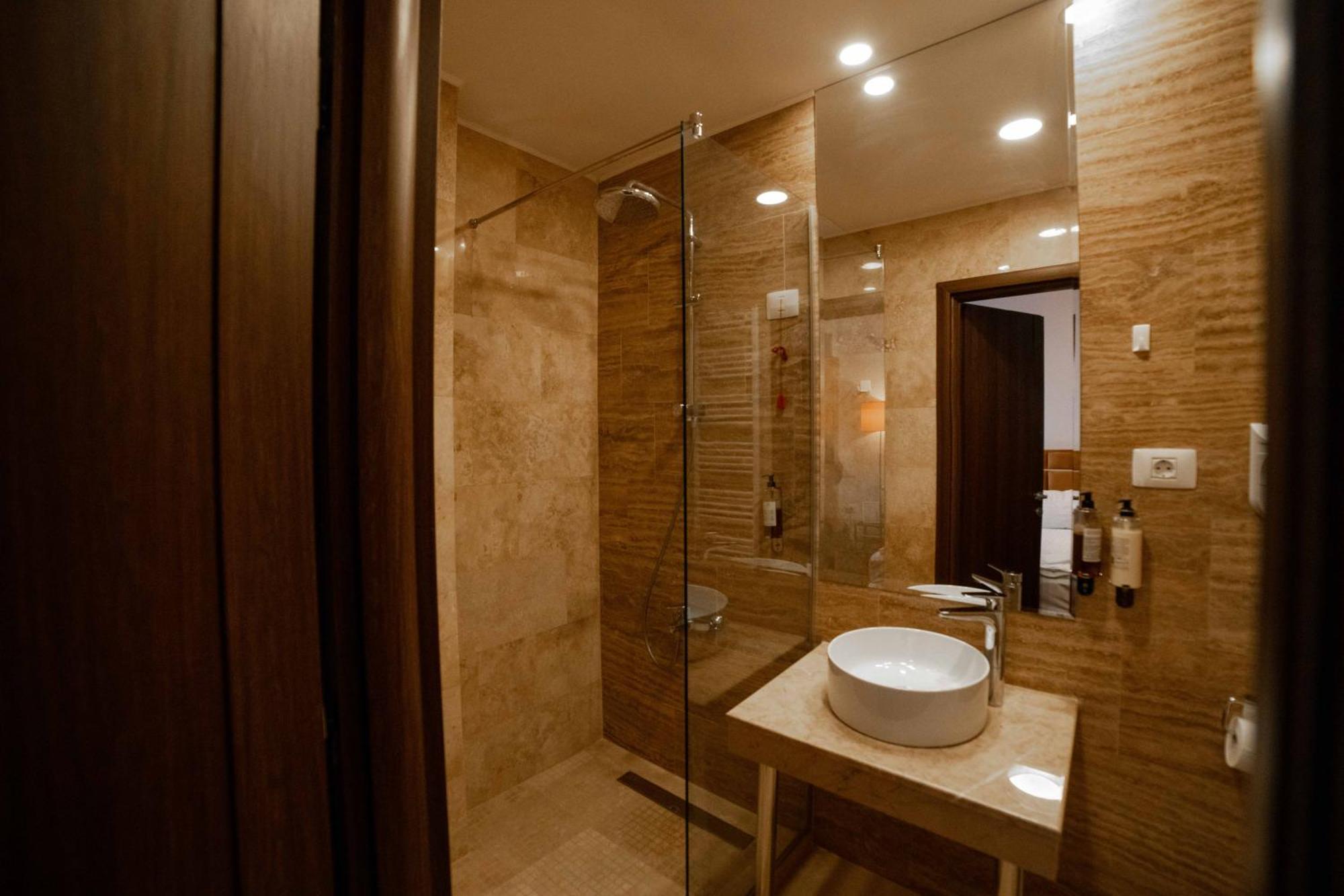 Bucharest Airport Accomodation Aparthotel Otopeni Kültér fotó